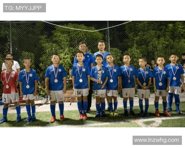 深圳足球队心理素质排名第十展现球队潜力与发展方向 深圳足球队心理素质排名第十展现球队潜力与发展方向