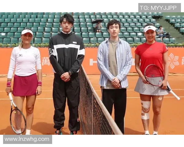 张丽回顾足球生涯的点滴历程与心路历程分享